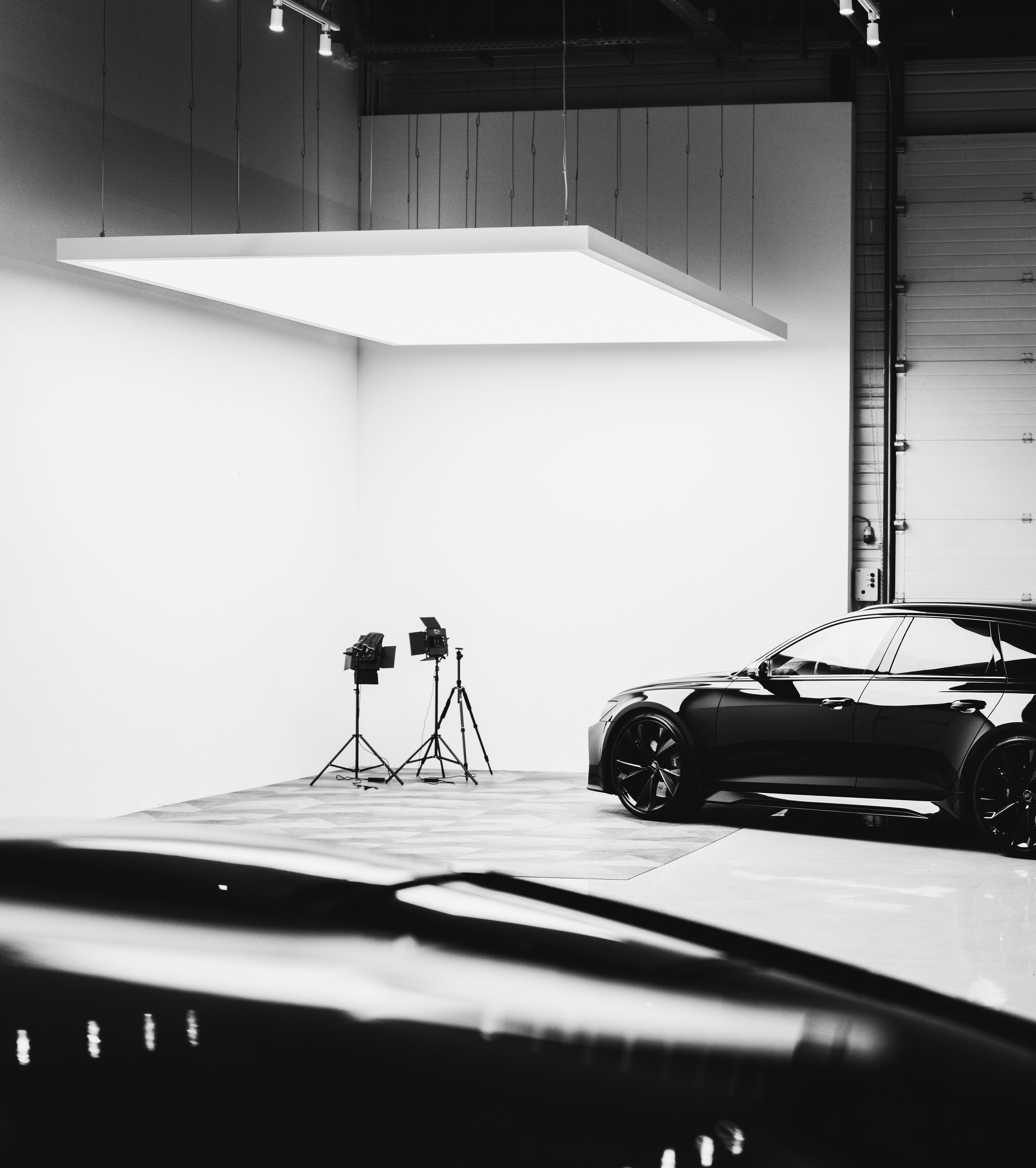 Showroom mit professioneller Beleuchtung